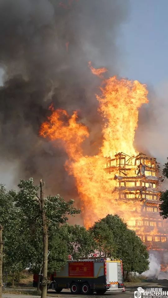 直擊現(xiàn)場(chǎng)!最新火勢(shì)視頻火熱來襲