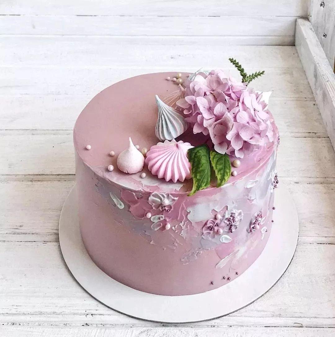 小巷中的甜蜜秘密,探索最新潮蛋糕的魅力