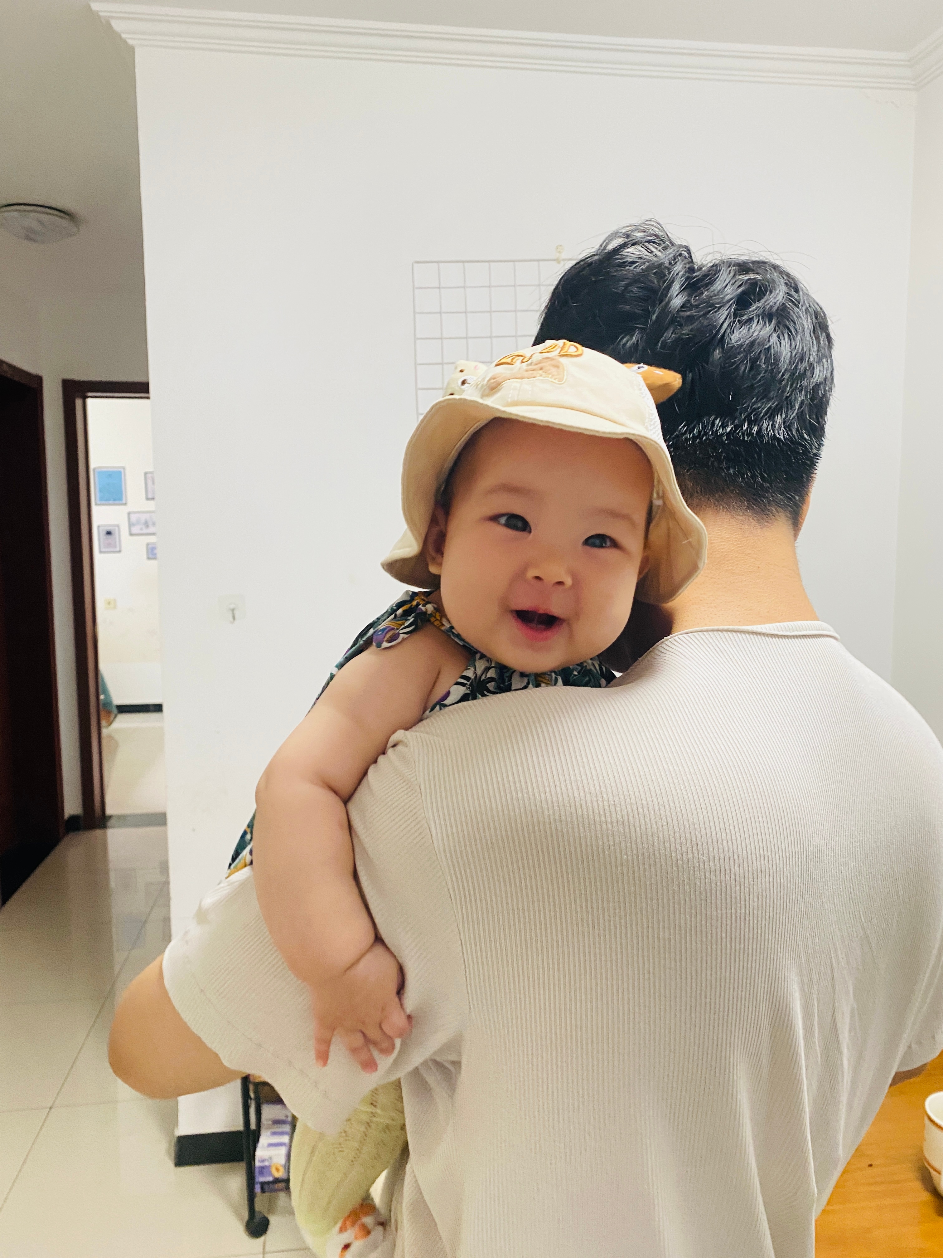 胖依依最新時尚潮流下的逆襲之路風采展示