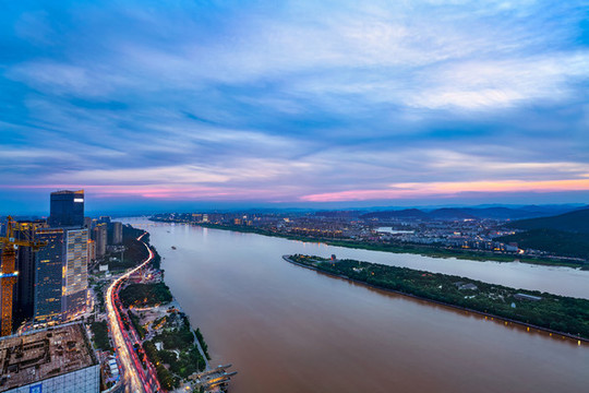 江以南最新探索，自然美景的迷人之旅