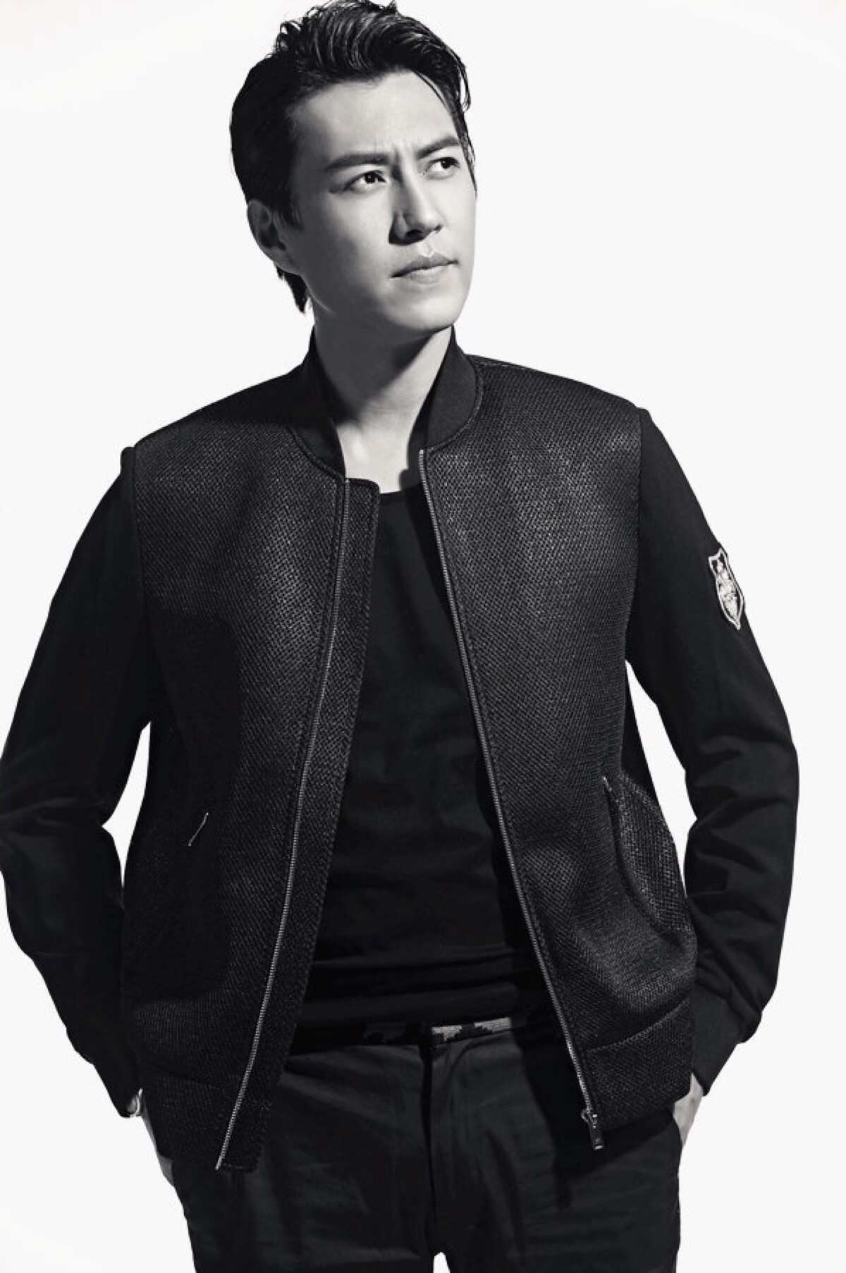 靳東科技新品，未來智能生活觸手可及，前所未有的體驗