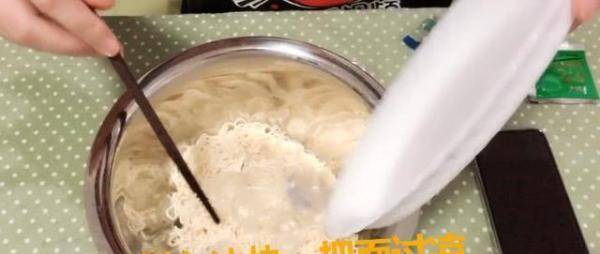 最新泡面做法，溫情時光，從一碗面開始