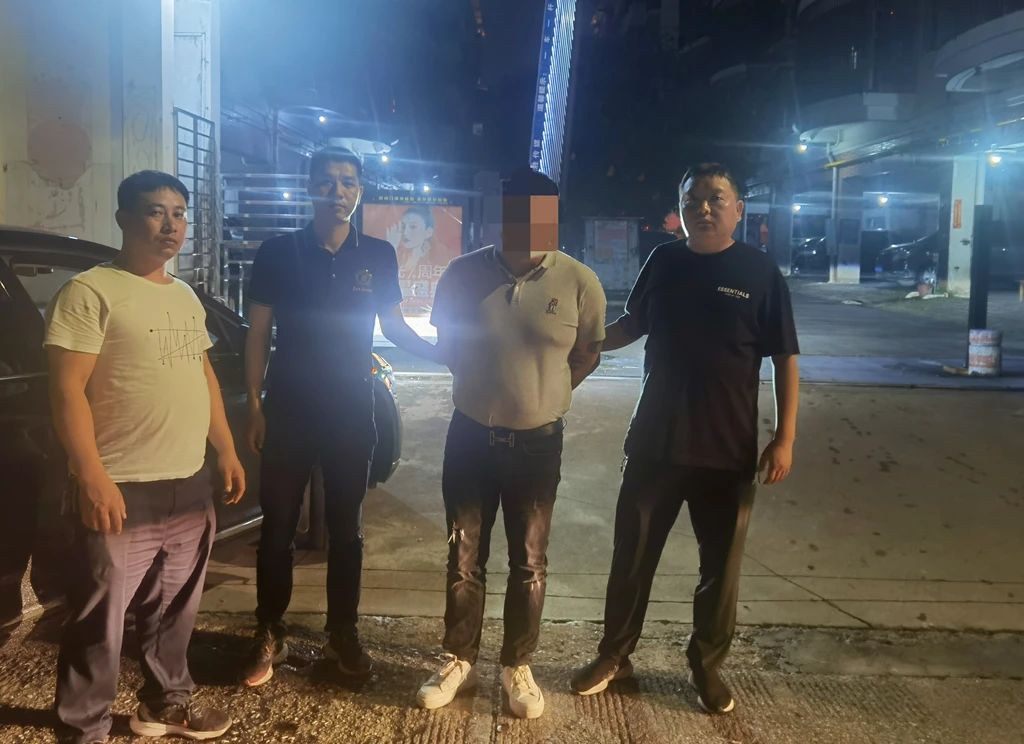 鮑某最新動態,學習之光照亮自信與成就之路