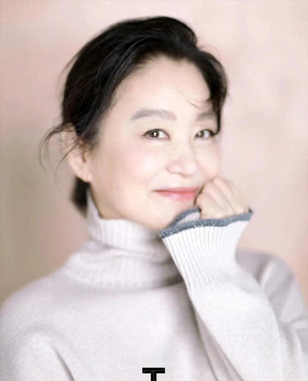 陳漫最新獨家時尚大片掀起視覺風暴熱潮！