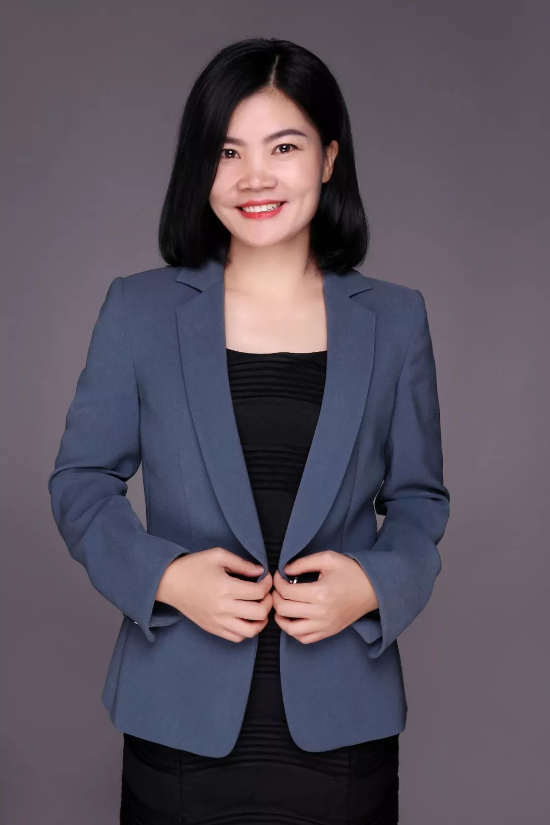 黃穎最新,小巷深處的獨特風情