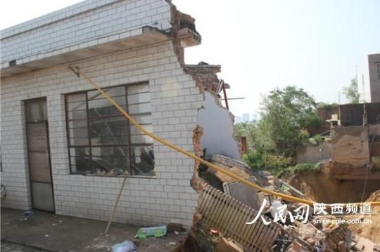 房子倒塌最新情況及詳細步驟指南解析