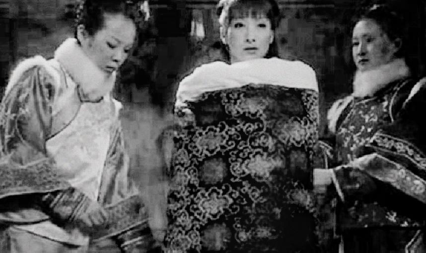 探索內心寧靜之地的最新行房姿勢與大自然共舞