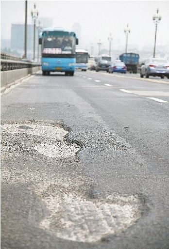 長江暴雨最新消息揭秘，小巷特色小店與隱藏瑰寶探秘