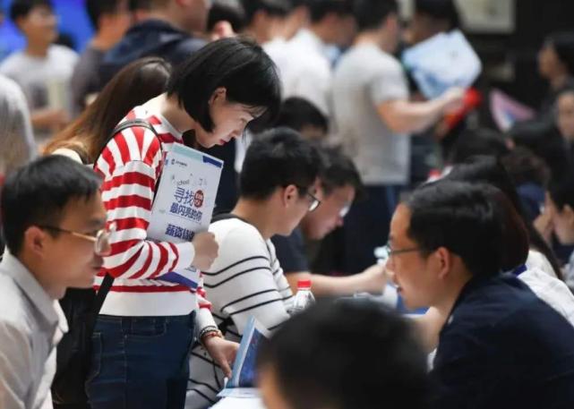 教育部最新高校通知與小巷深處的獨特風味探索之旅