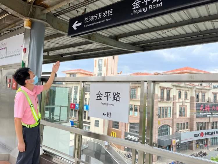 臺風最新動態,關于第17號臺風的各方觀點與個人立場分析