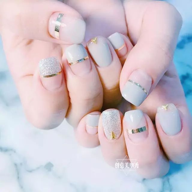 最新日式美甲款式,風格演變、個人立場與時尚選擇