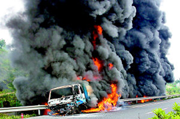 油罐車爆炸事故最新報道,原因分析與預防措施揭秘