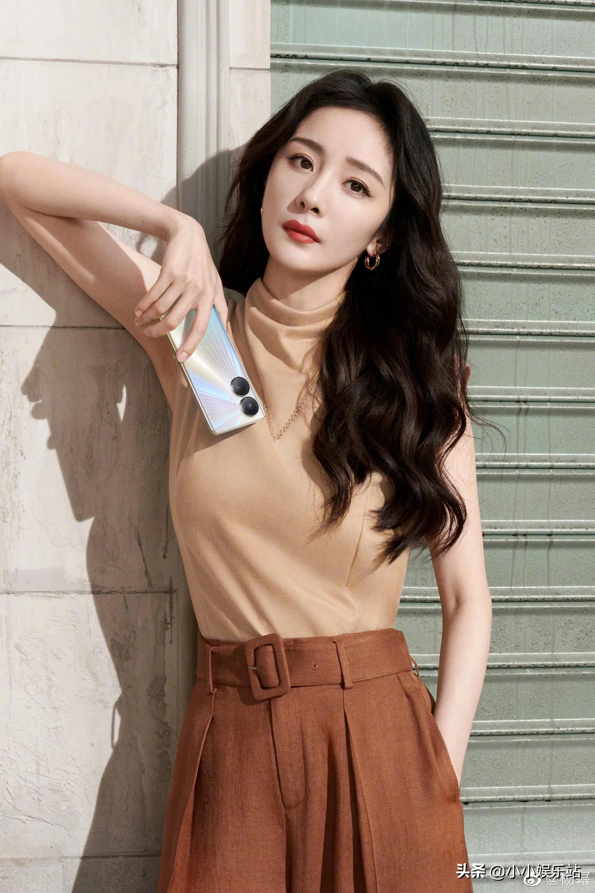 楊冪最新動態(tài),時代之星的光芒閃耀