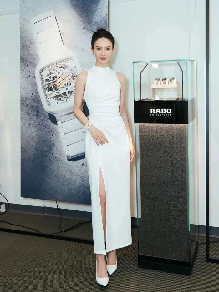 女明星最新活動亮相,時尚風采驚艷全場