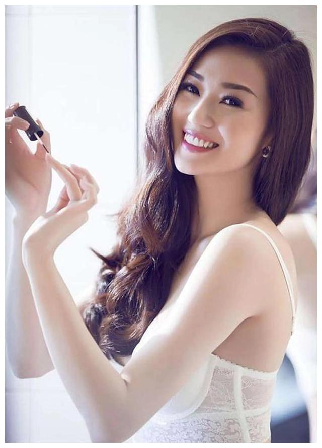 時代之光下的璀璨明珠，慶媚最新消息揭秘