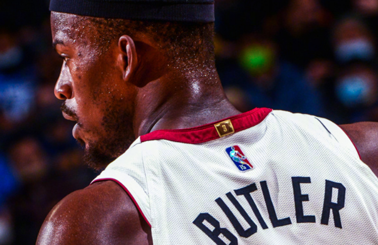 巴特勒最新傷勢(shì)更新,科技助力康復(fù),重塑未來體驗(yàn)之路