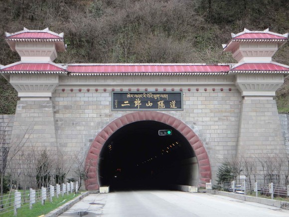 雅安降雨最新情況,城市雨情、應(yīng)對(duì)策略及最新消息更新