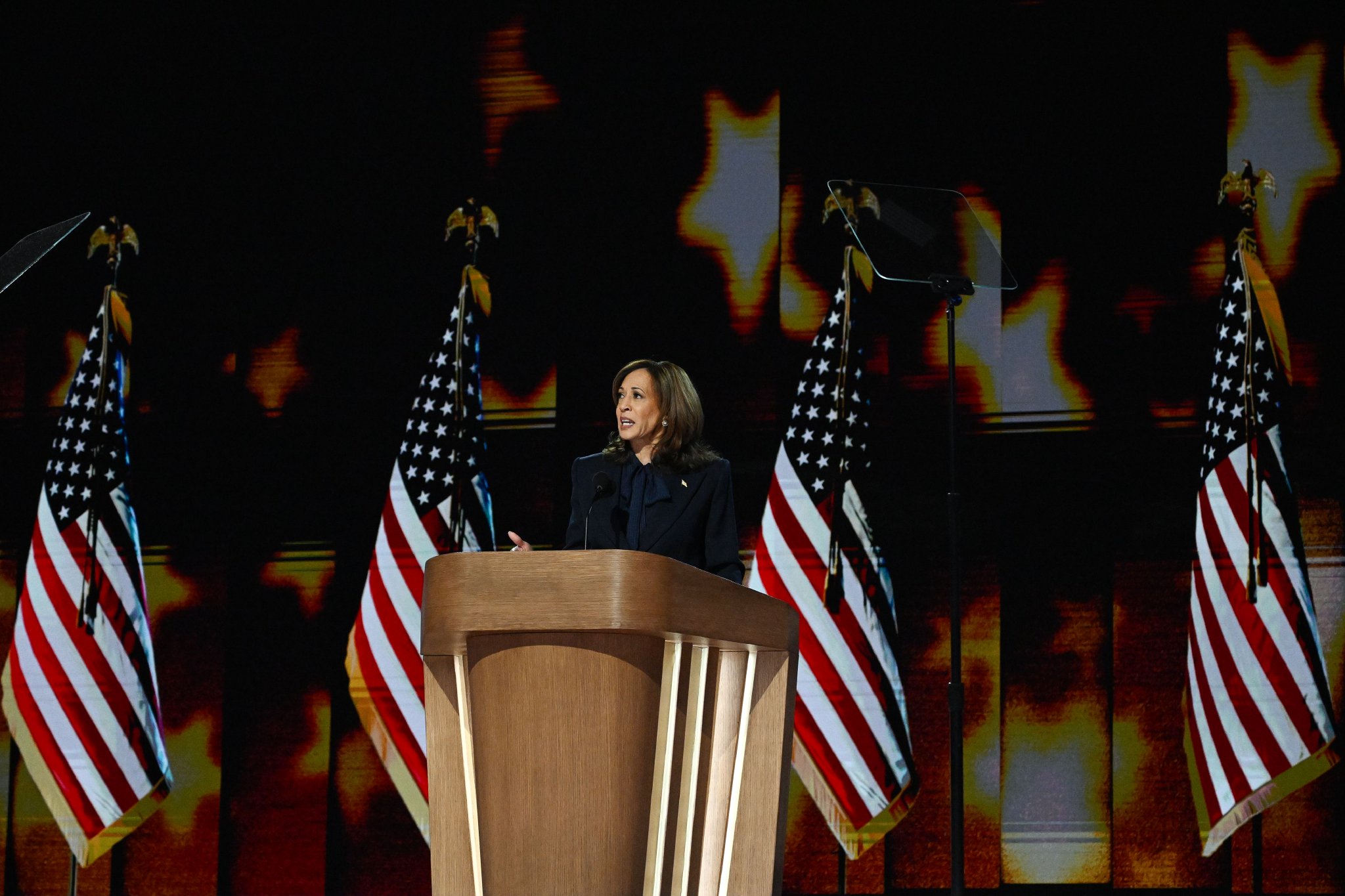 美國(guó)副總統(tǒng)最新發(fā)言,與自然美景的浪漫邂逅